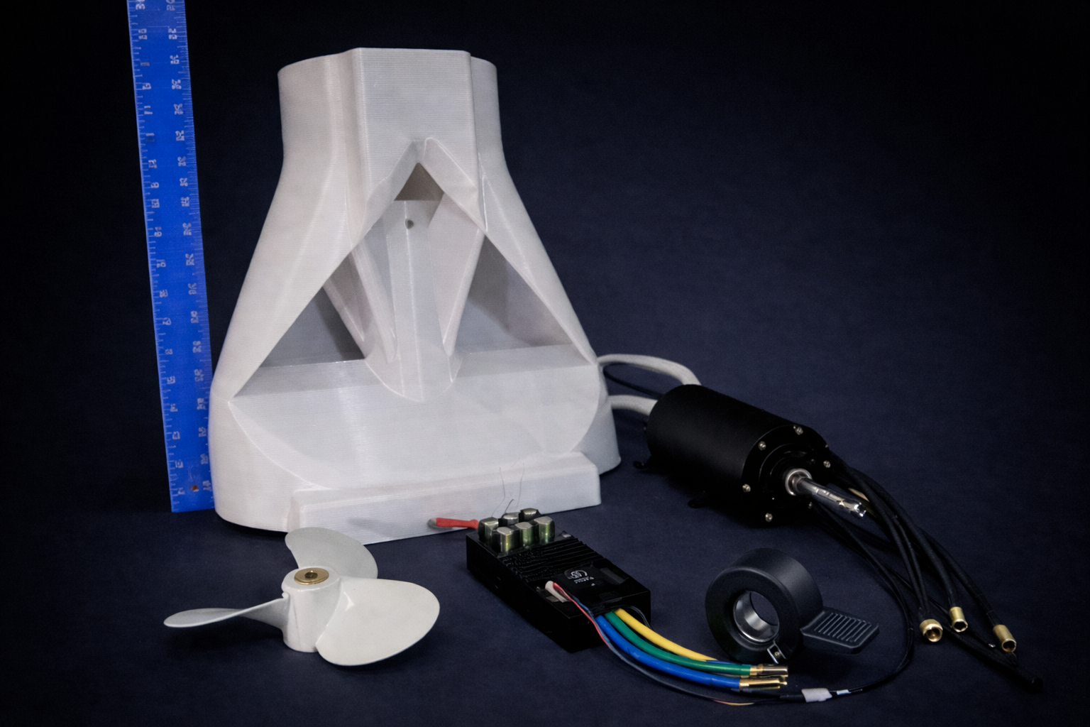 The bowrex — integrated docking thrust system